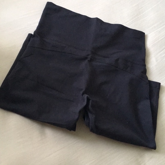 Training capris/shorts - Picture 4 of 6